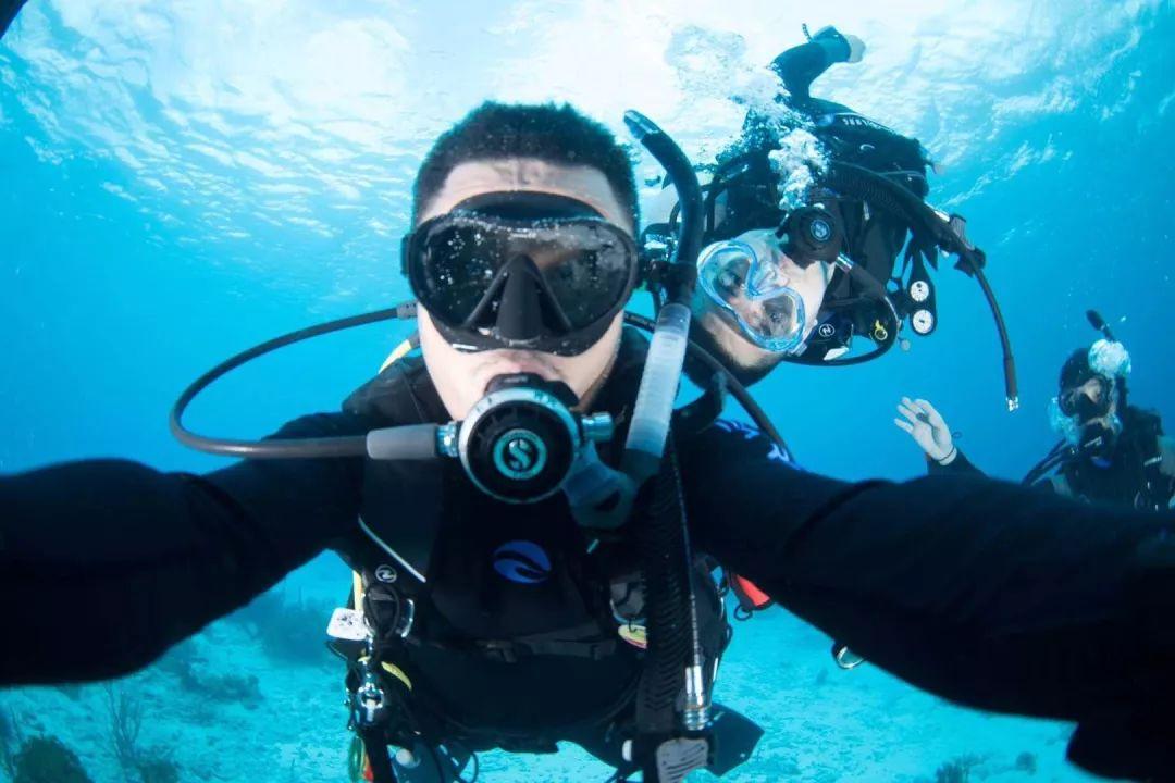 异地恋最难熬的是什么？游戏画面