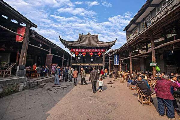 关鸿翼和《哈尔滨公报》